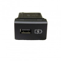 Розетка USB (для задних пассажиров в подлокотник) Лада Веста, Икс-Рей, Ларгус ФЛ