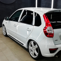 Накладка на порог оригинальная (левая) Лада Калина-2 Спорт (окрашенная)