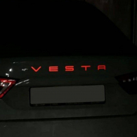 Орнамент Веста в стиле Порше (светоотражающая) для Лада Веста, Веста NG (красный)